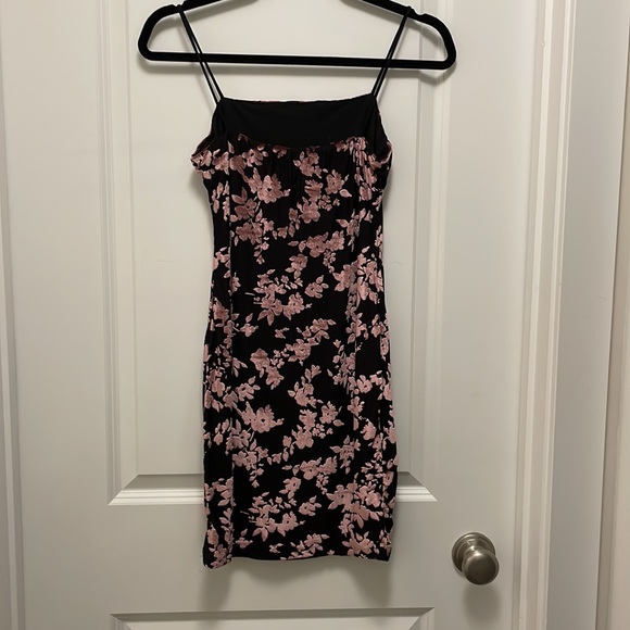 Princess Polly Dress - Picture 3 of 4